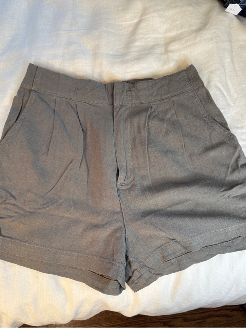 Z Supply Olive-grey High-Waist Pleated Women's Shorts